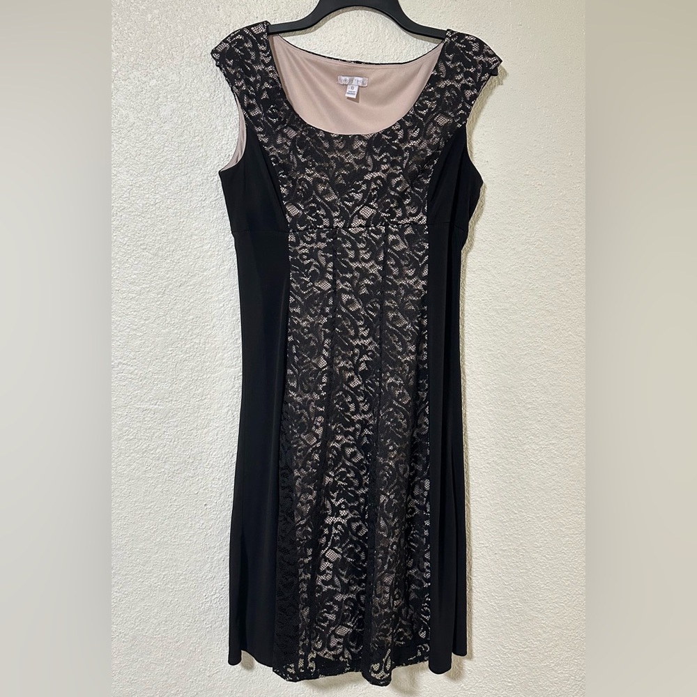 London Times Black and Cream Lace Women's Intimate